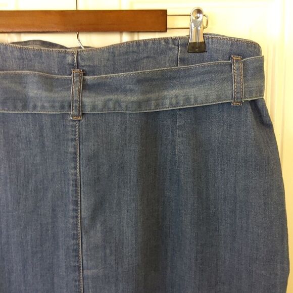 Traffic Jean Wear button front blue denim paper bag front waist skirt with belt - Picture 9 of 10